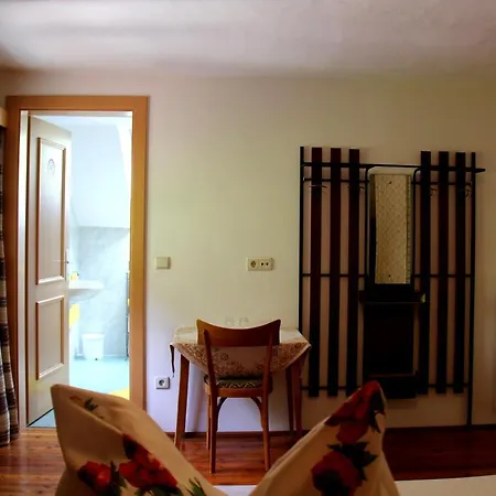 Reiseggerhof Bed & Breakfast Bolzano Exterior photo